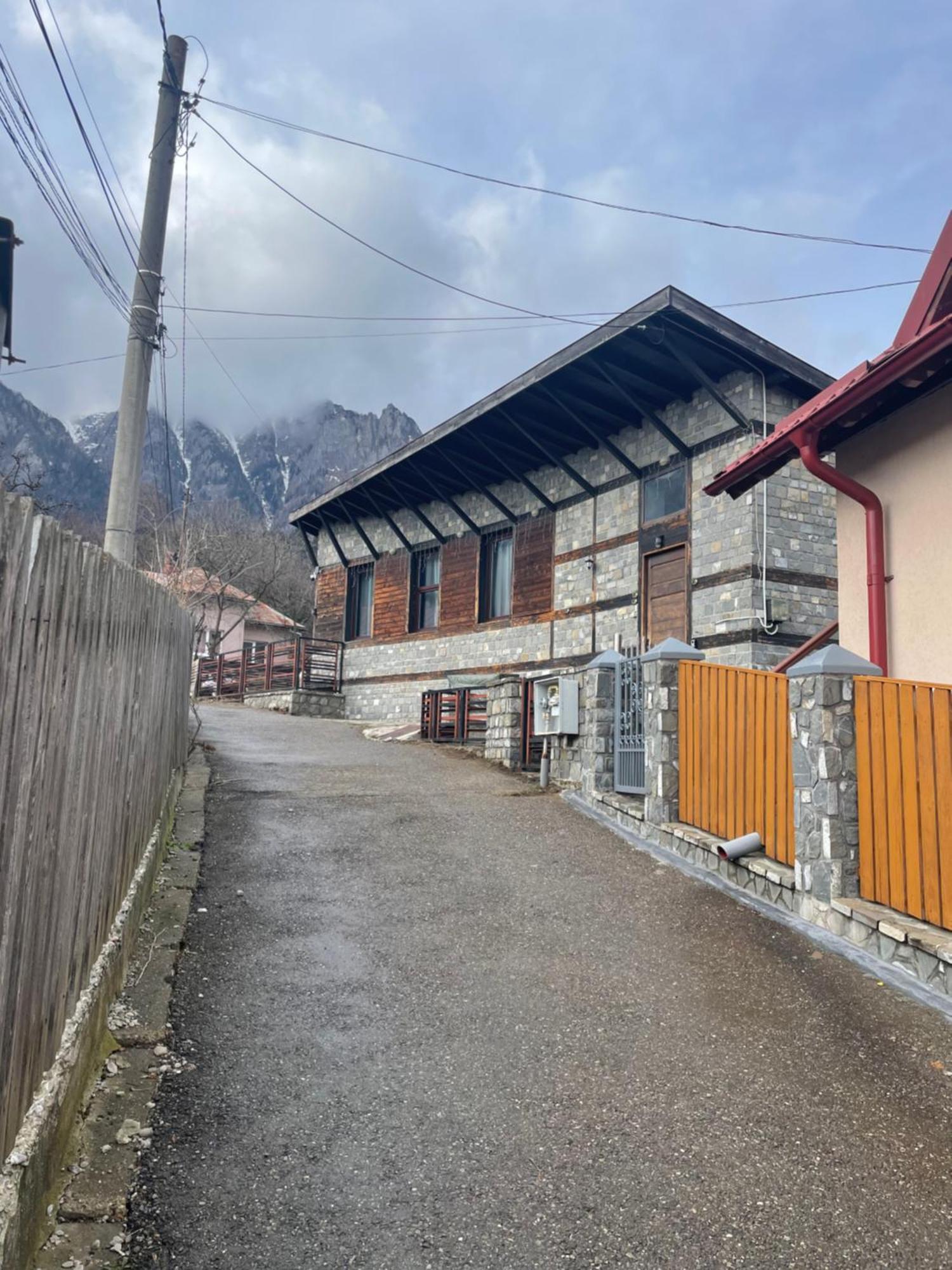 Casuta De Piatra Villa Busteni Luaran gambar
