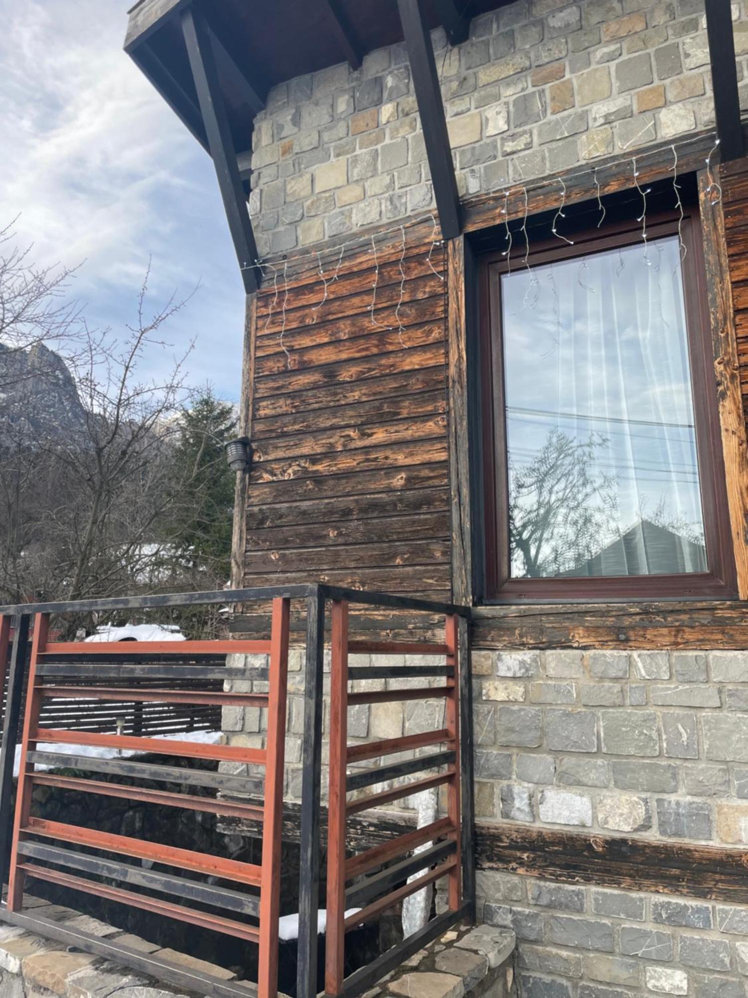 Casuta De Piatra Villa Busteni Luaran gambar