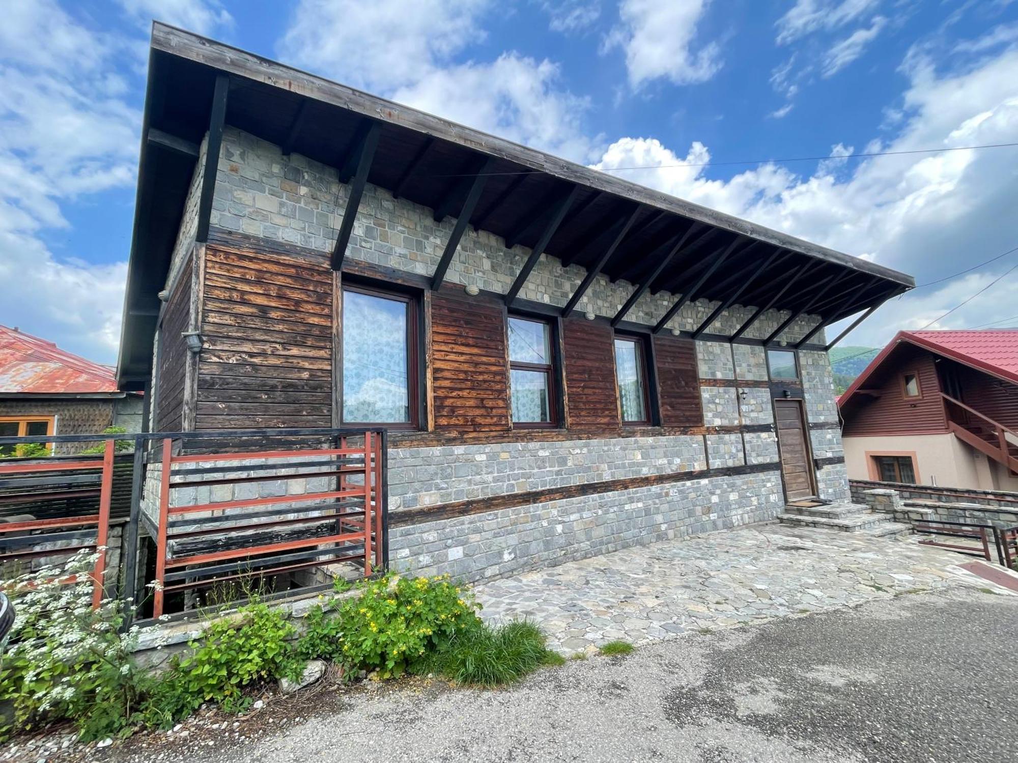 Casuta De Piatra Villa Busteni Luaran gambar